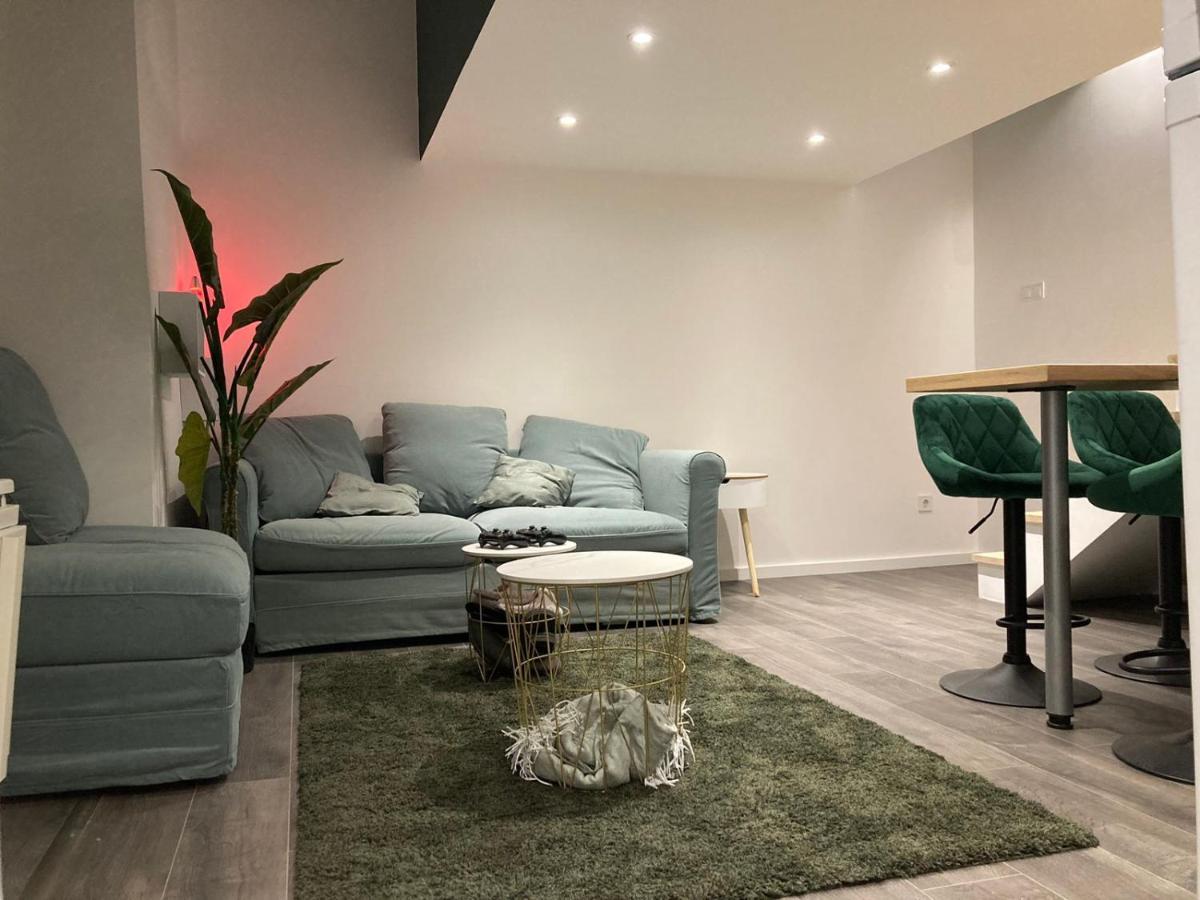 Full Equipment Designed Apartment In The Heart Of Budapest For 4 People エクステリア 写真