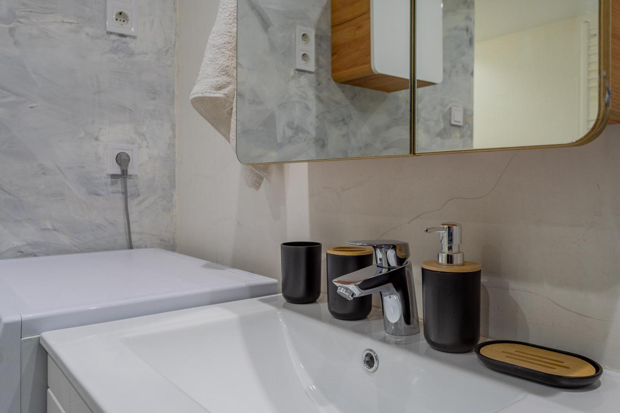 Full Equipment Designed Apartment In The Heart Of Budapest For 4 People エクステリア 写真