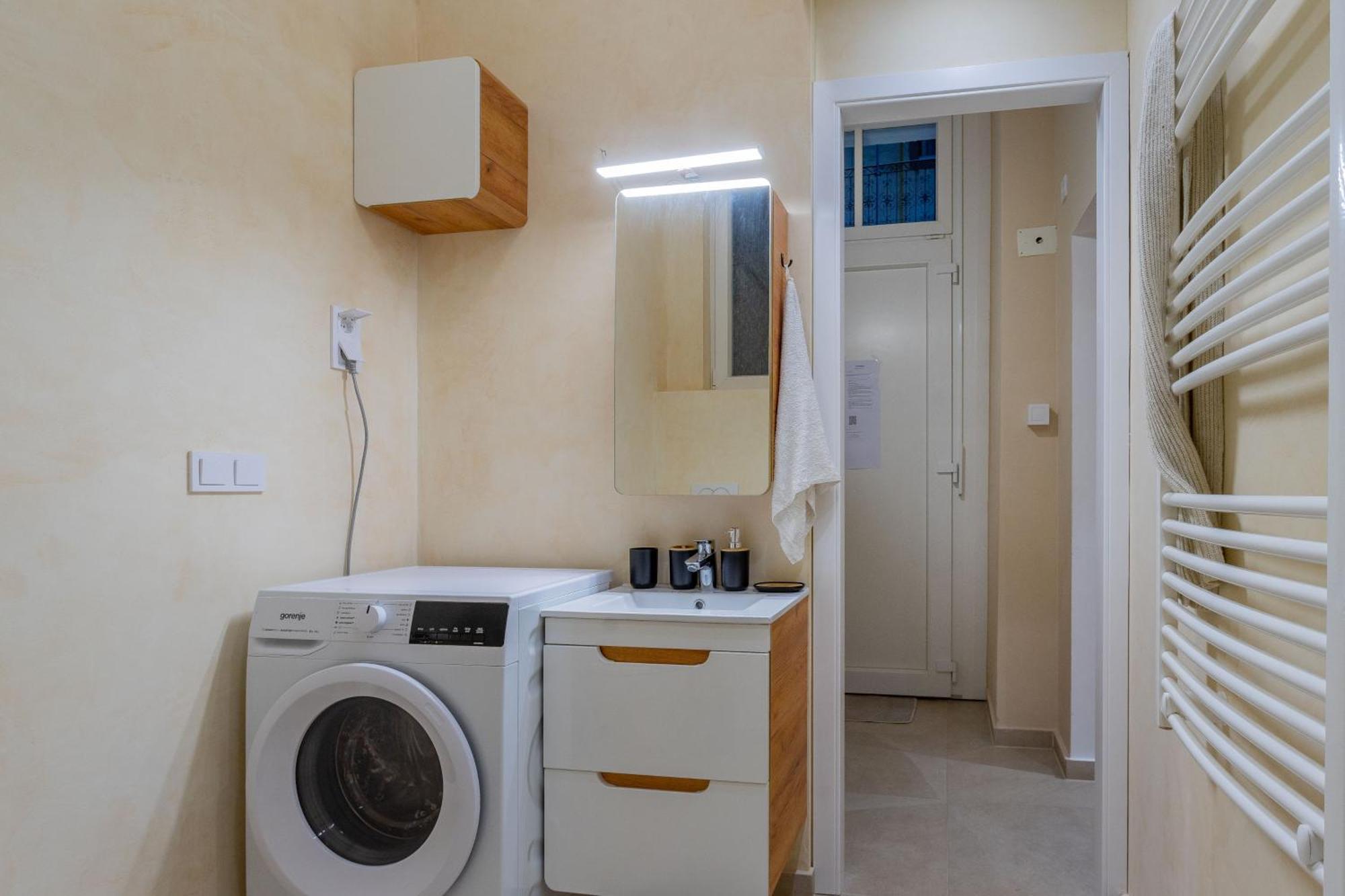 Full Equipment Designed Apartment In The Heart Of Budapest For 4 People エクステリア 写真