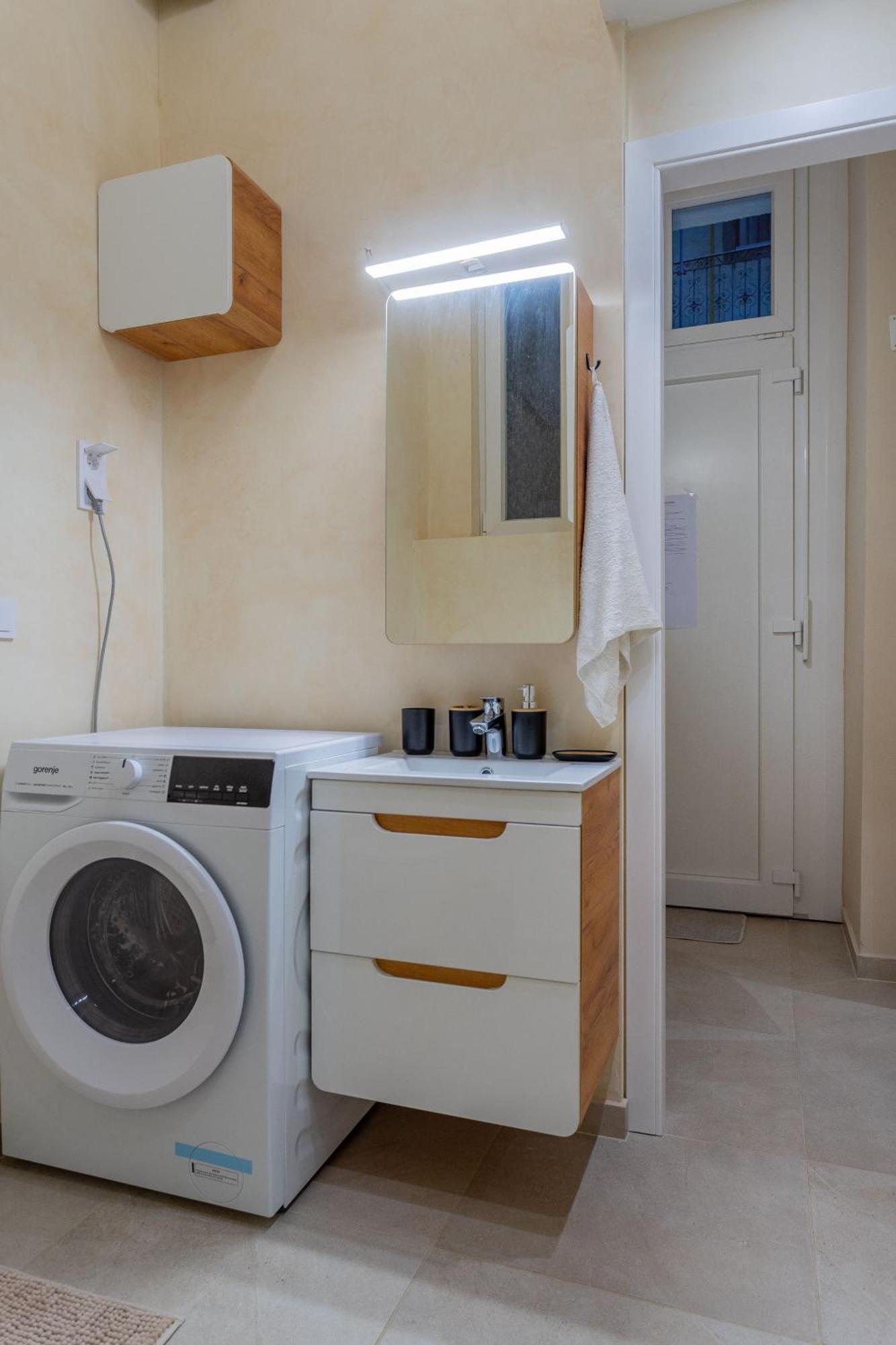 Full Equipment Designed Apartment In The Heart Of Budapest For 4 People エクステリア 写真